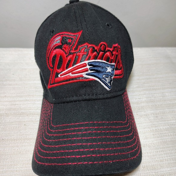 New Era NFL New England Patriots Black Red Baseball Cap Hat 39THIRTY - Picture 2 of 11